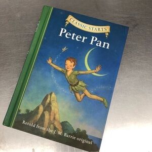 Classic Starts: Peter Pan, Hardback book.